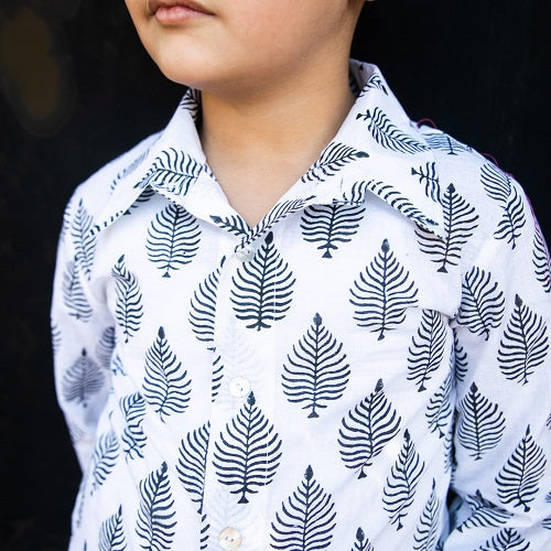 White Cotton Leaf Block Printed Full Sleeves Shirt For Boys