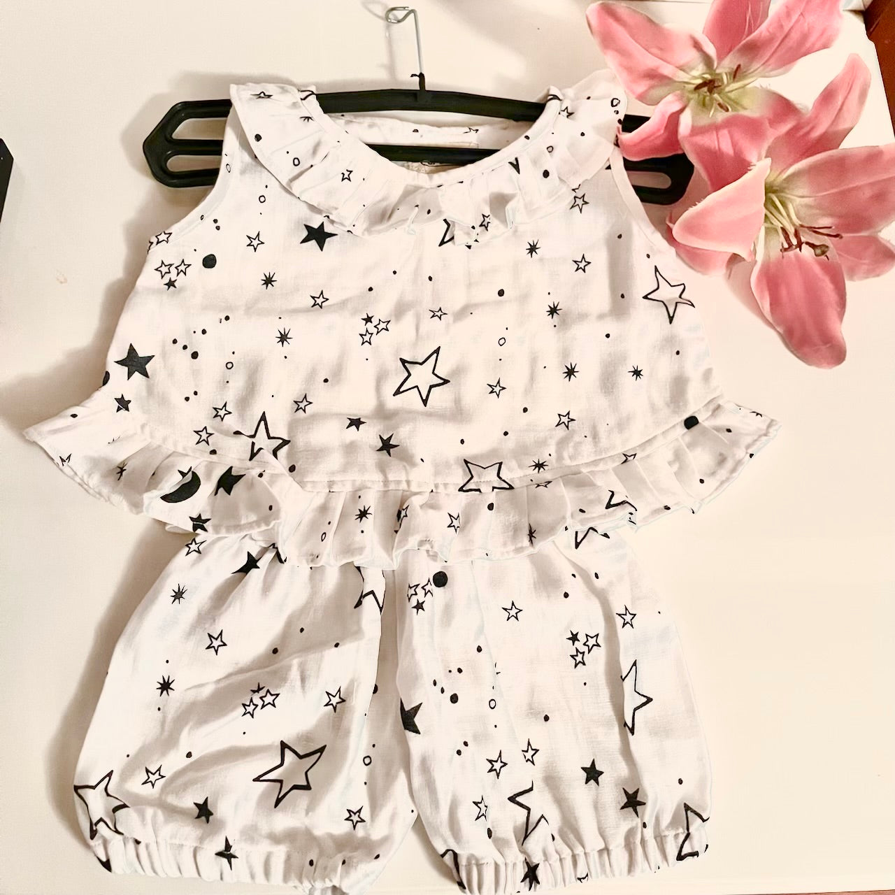 White Muslin Infant Jhabla With Bloomers