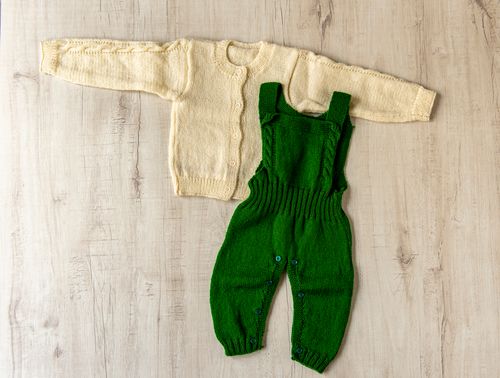 Deep Green Woollen Hand Knitted  Dungaree For Infants