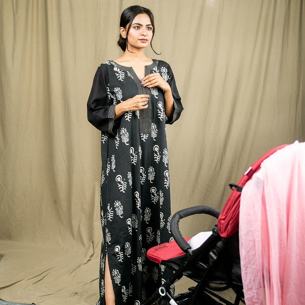 Black And White Nandana Front Open Nighty